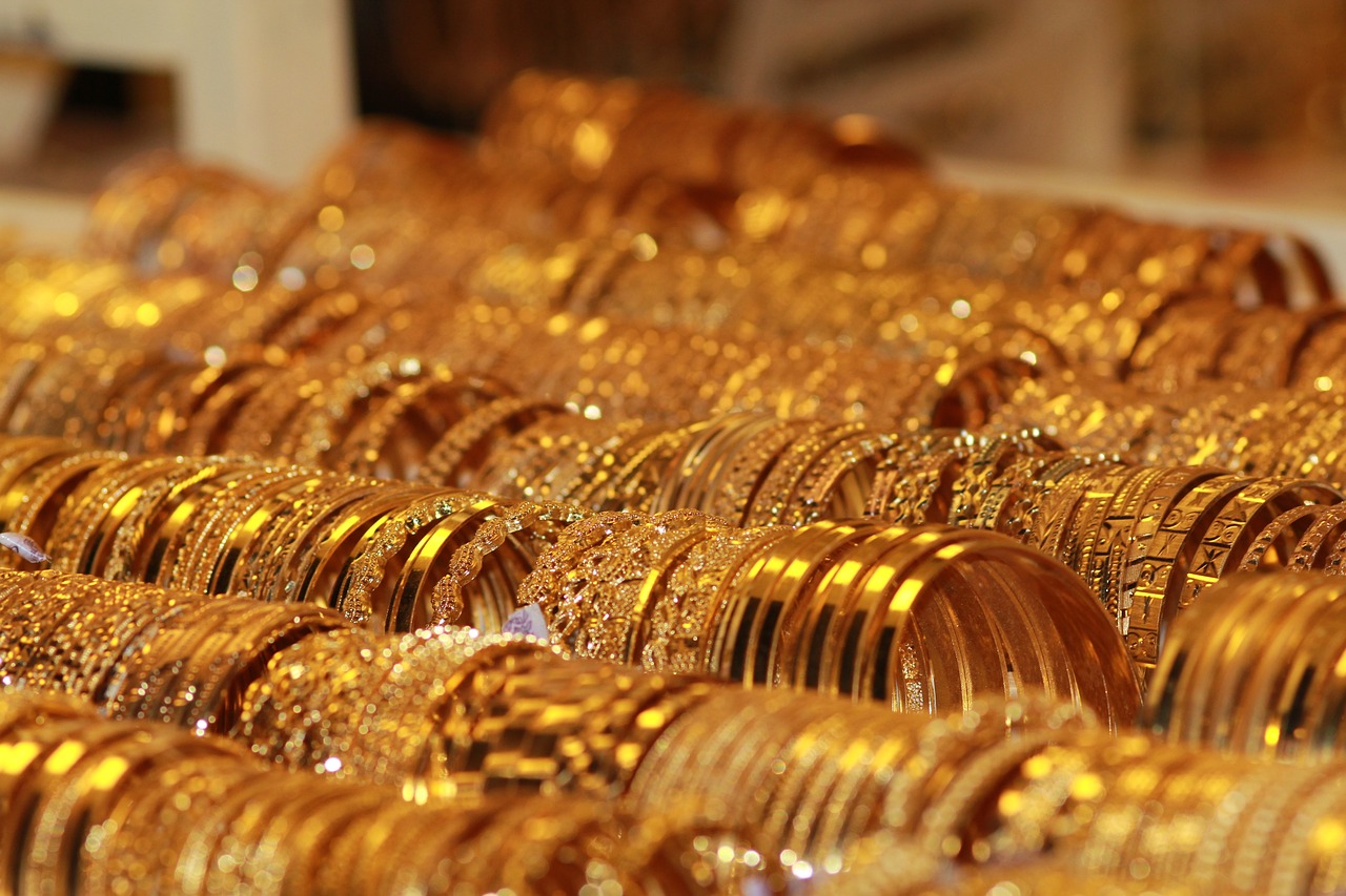 The Price of Gold per Tola Surges by Rs1,250 in Pakistan